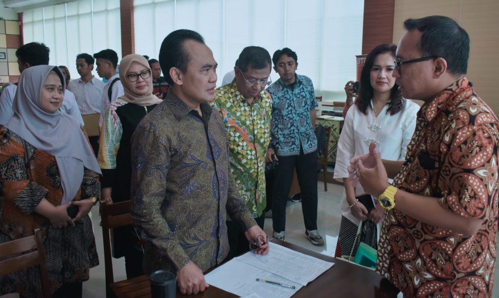 Kerja Sama Link and Match, Bentuk Komitmen Polifurneka KEK Kendal Tingkatkan Kualitas SDM Unggul di Bidang Industri