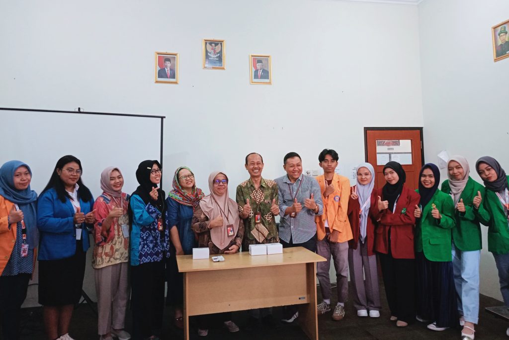 Dekan FBB Untag Semarang Sambut Baik 8 Mahasiswa PMM dari Luar Daerah
