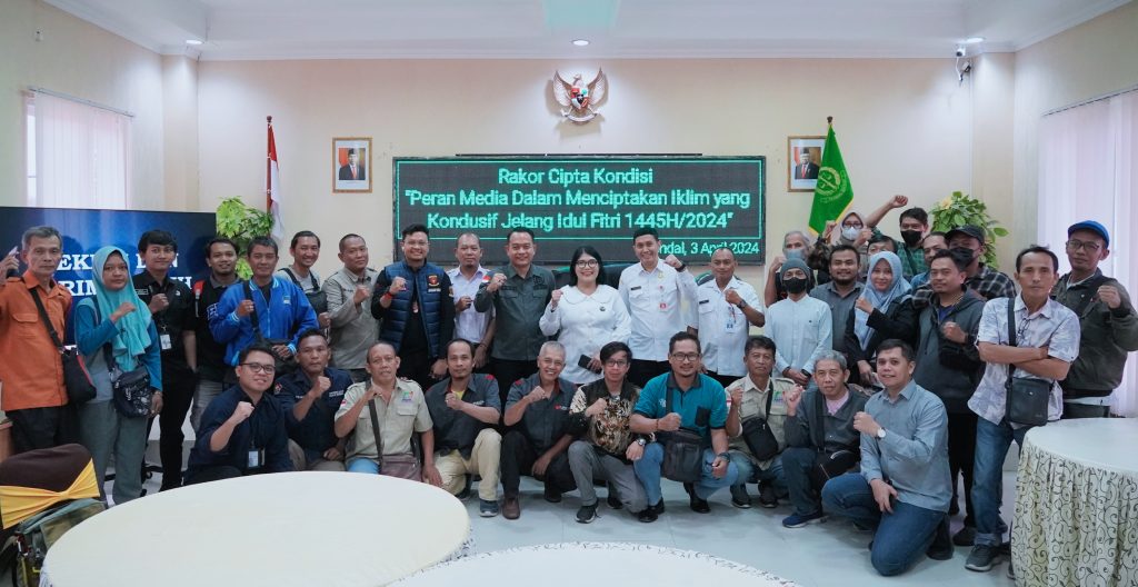Kejari Kendal Bersama Badan Kesbangpol Gelar Rakor Ciptakan Iklim Kondusif Jelang Idul Fitri 1445 H