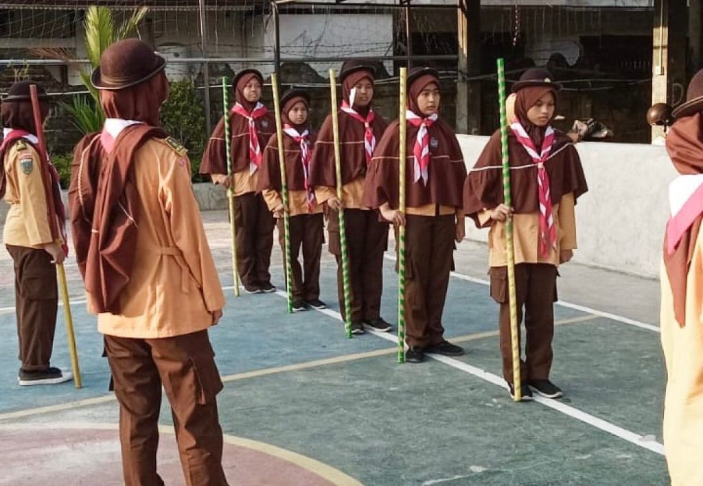 Pramuka: Tumbuhkan Karakter Siswa Madrasah Aliyah Tawakkal Denpasar