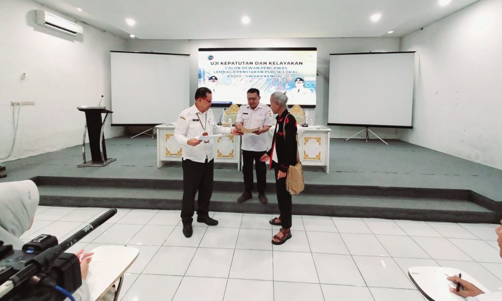 Diskominfo Kendal Gelar Uji Kepatutan dan Kelayakan Calon Dewas LPPL Radio Swara Kendal 
