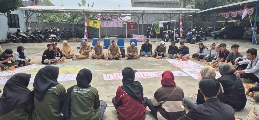 Audiensi dengan Mahasiswa, Tuntutan Aksi Dijawab Perangkat Daerah Kendal 