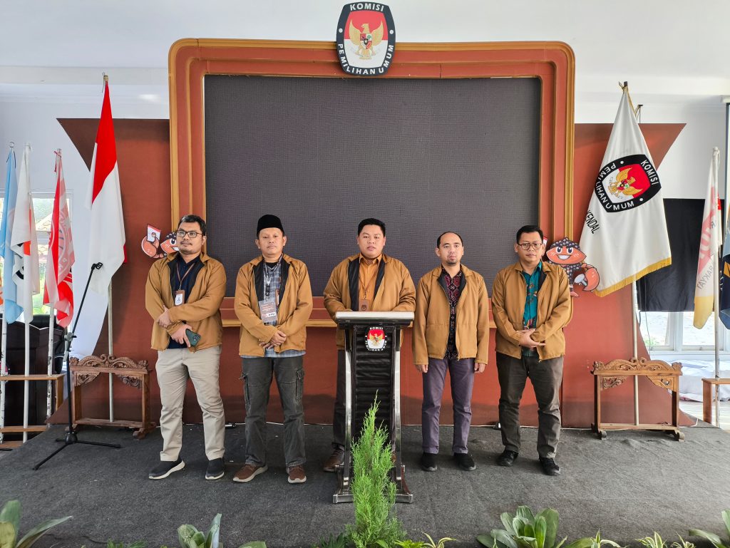 KPU Kendal Buka Pendaftaran Paslon, Hari Pertama Nihil