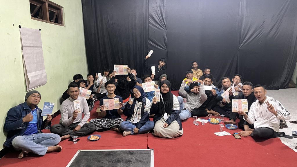 Inovasi TIM II KKN UNDIP, Menginspirasi Revolusi Ilmiah Remaja Desa melalui Pengolahan Data