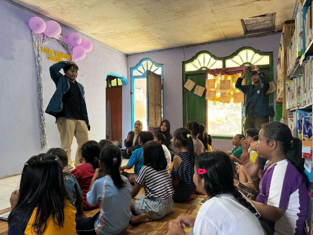 Pendampingan Sastra Lisan Untuk Generasi Muda Desa Sidogarjo