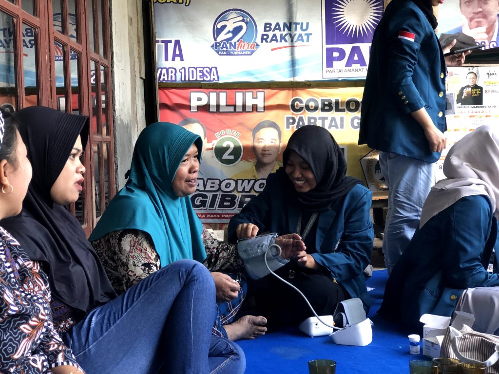 Mahasiswa KKN Undip Laksanakan Edukasi Cegah Hipertensi