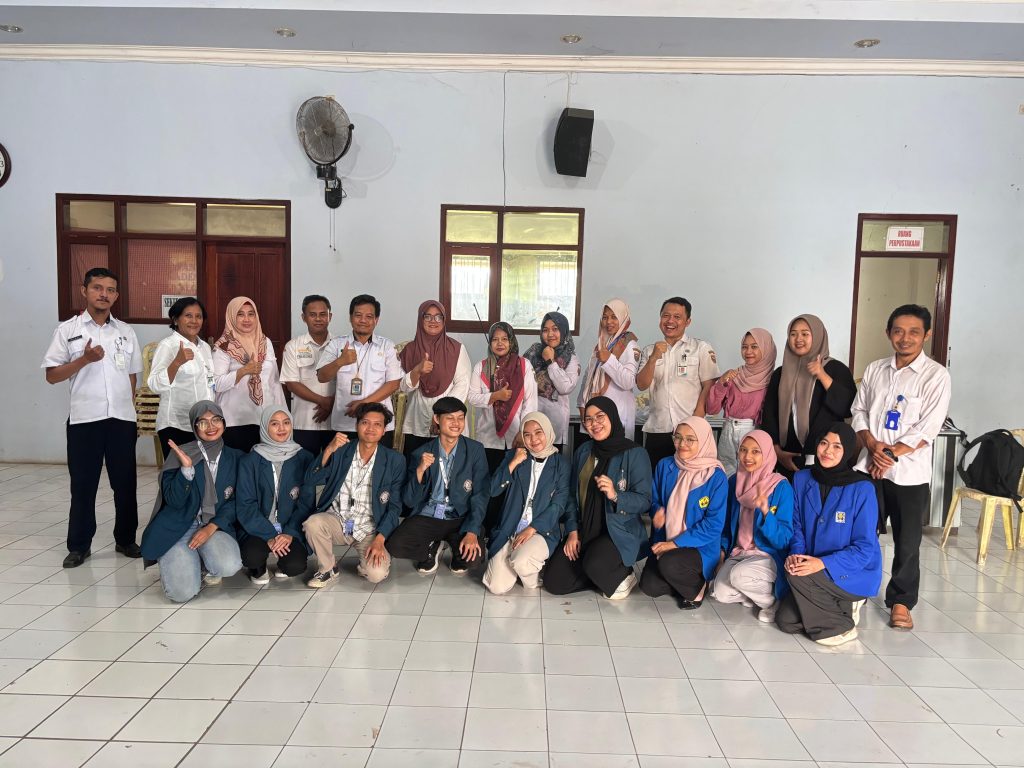 Kolaborasi Mahasiswa KKN UNDIP dan Dispendukcapil Batang Luncurkan Program “JEMPOLAN” di Desa Beji