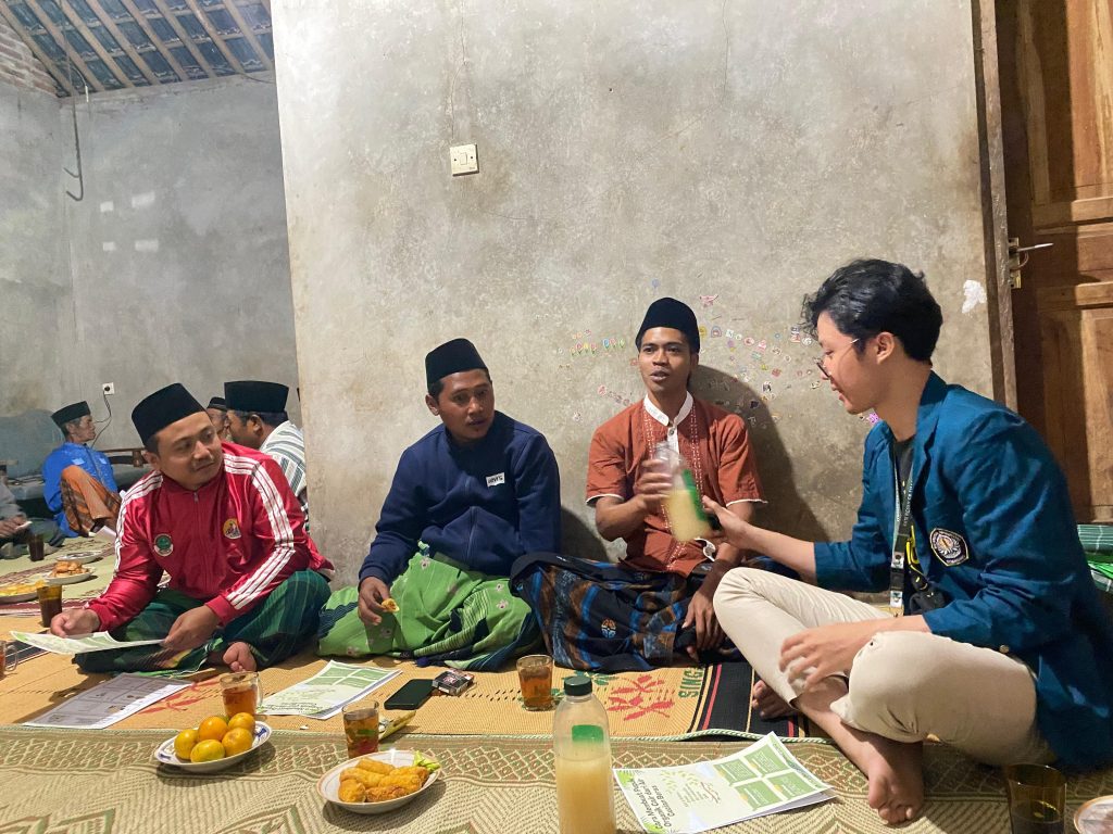 Pemanfaatan Limbah Cucian Beras sebagai Pupuk Alternatif Desa Selodoko