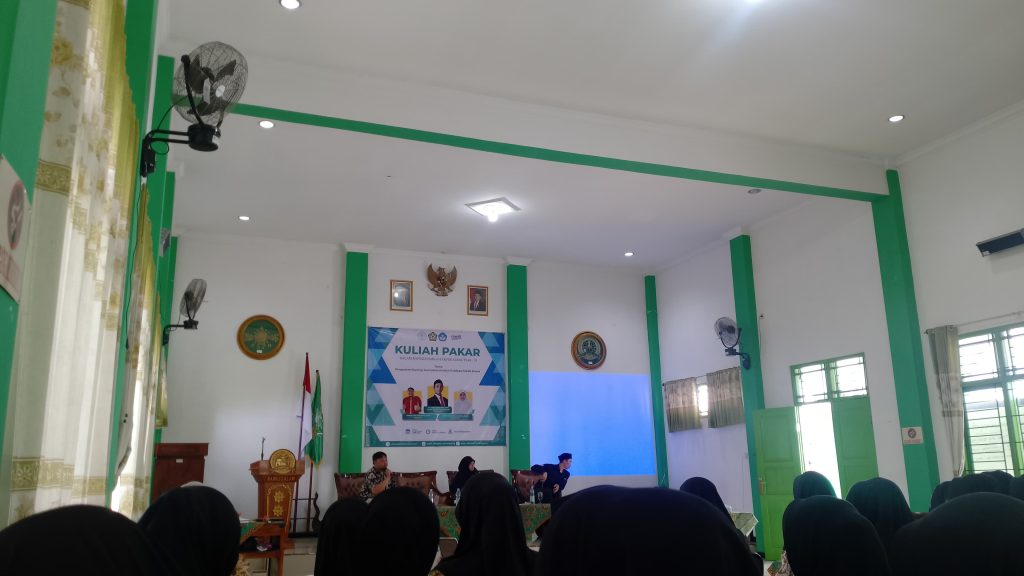 Pekuat Skills Literasi, AKPER Gelar Kuliah Pakar Jurnalisme Keperawatan