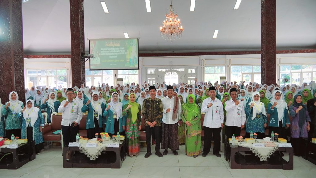 Lembaga Pendidik Muslimat NU Kendal Gelar Halalbihalal 1446 Hijriah 