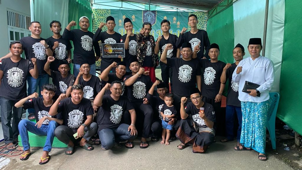 Pemuda Ketirogo Gelar Halal Bihalal dan Pawai Obor di Desa Tersobo