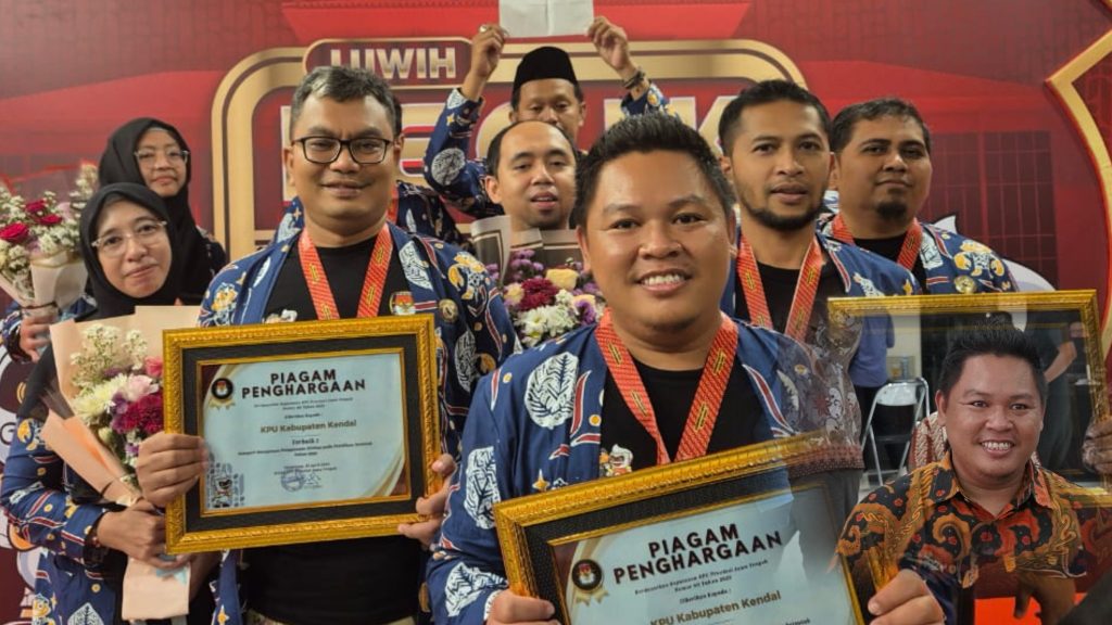 KPU Kendal Raih Penghargaan Terbaik di 3 Kategori