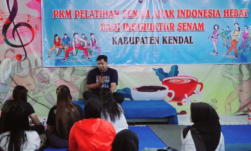 Universitas PGRI Semarang bersama LKP Novhee Kendal Gelar Workshop Senam Anak Indonesia Hebat