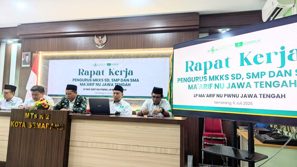 Rapat Kerja MKKS SD SMP SMA Ma’arif NU Jateng di Kota Semarang