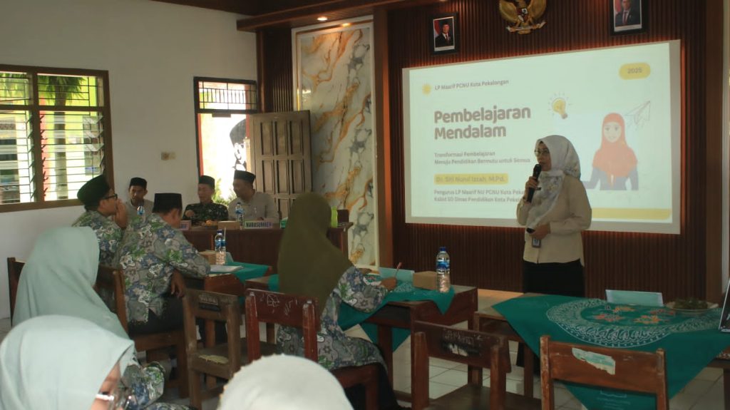 LP Maarif NU PCNU Kota Pekalongan Sentuh Guru dan Pengajar dengan Bekal Deep Learning