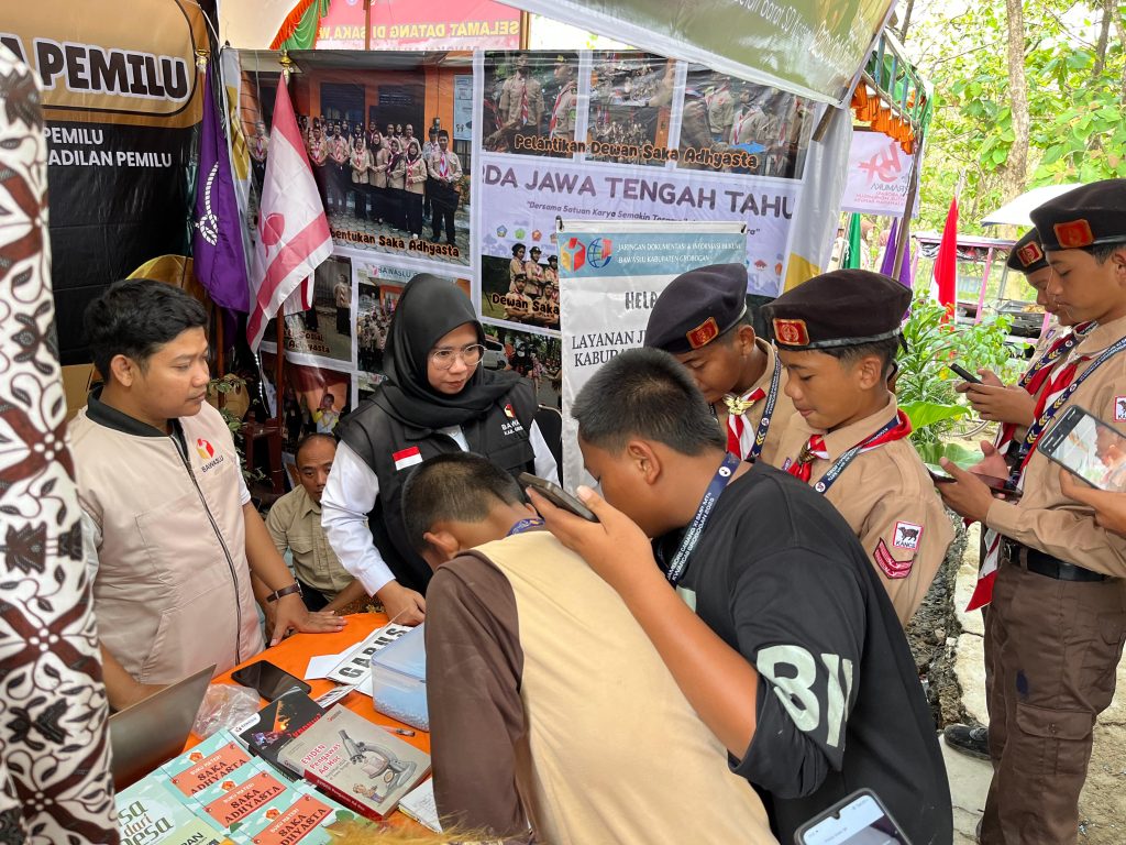 Stand Saka Adhyasta Bawaslu Grobogan Ramai Diserbu Pramuka, Jadi Makin Tahu Pemilu