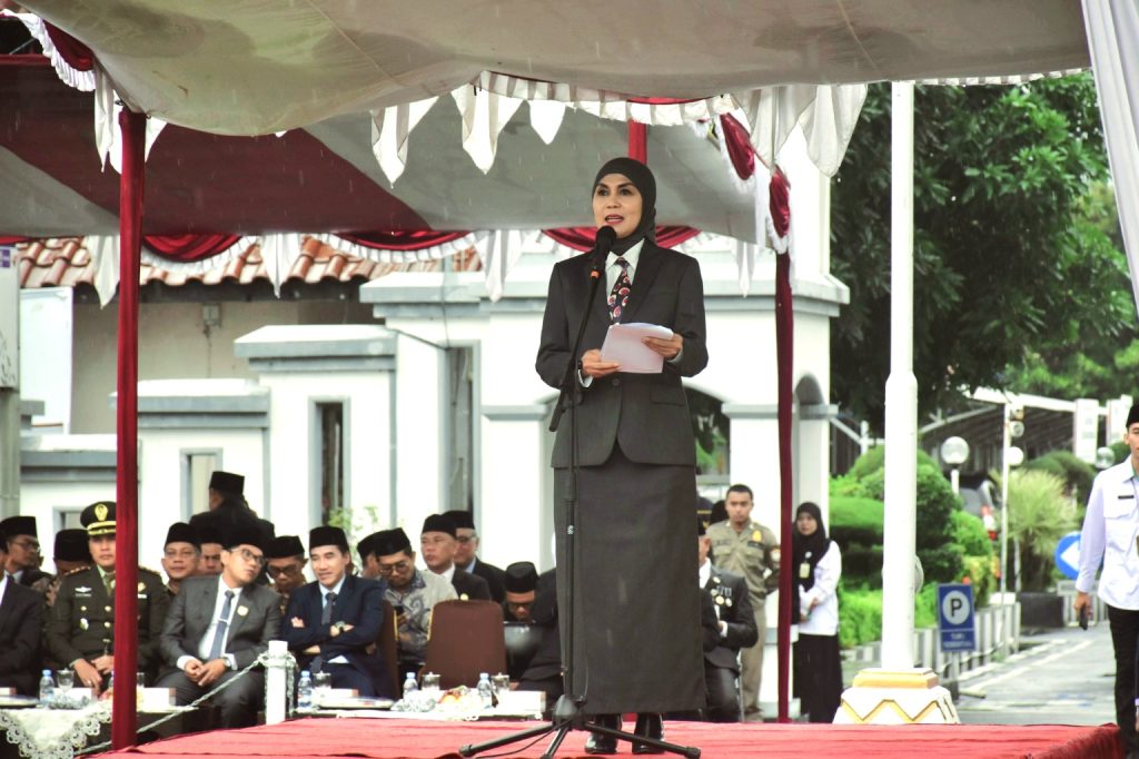 Hari Amal Bakti Kemenag Tahun 2025, Bupati Kendal Pimpin Apel