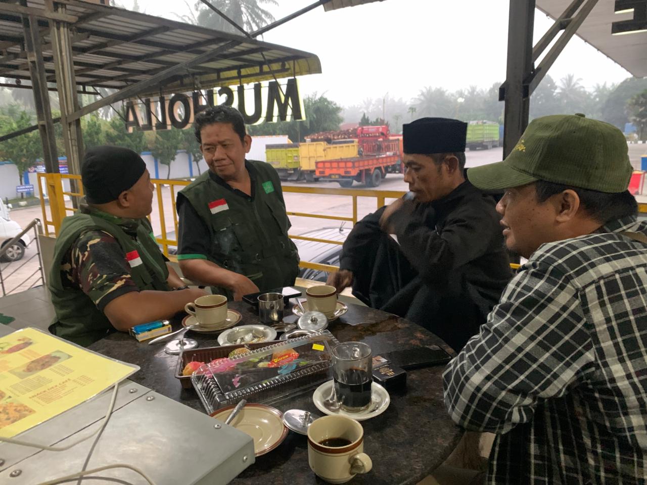 Secangkir Kopi, Doa, dan Jalan Panjang Menuju Aceh