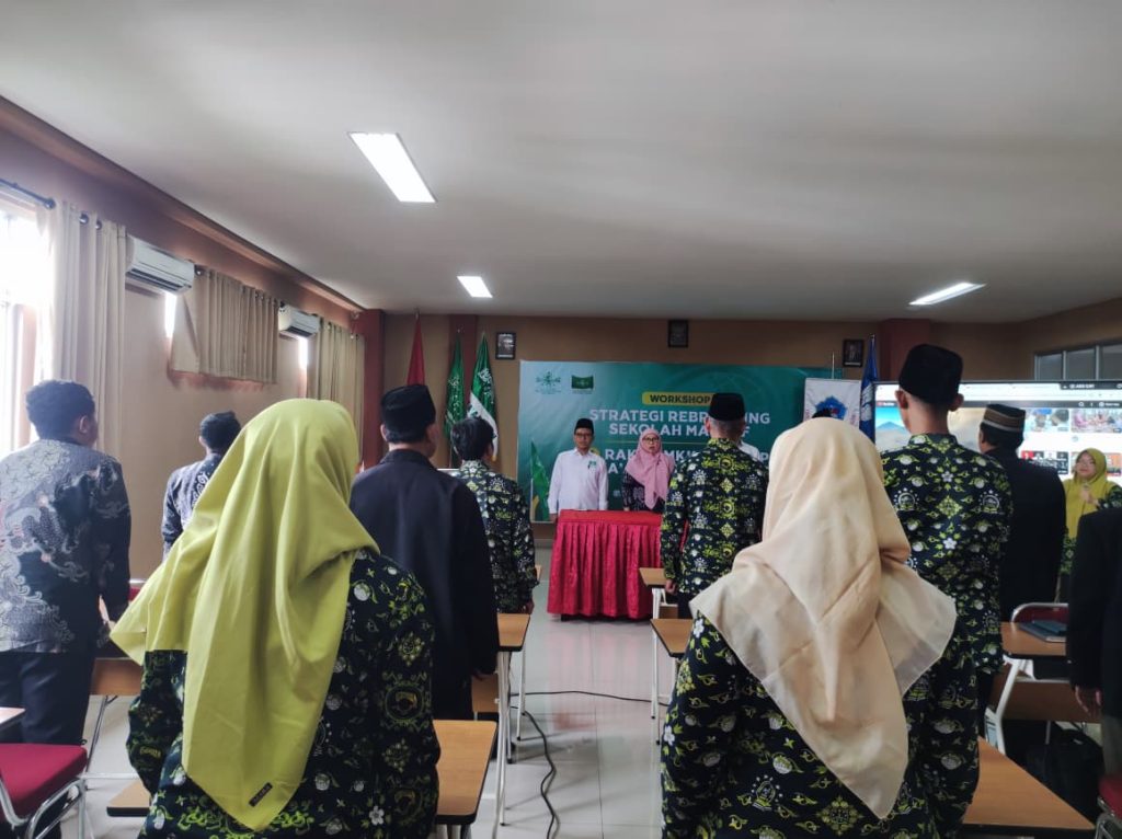 MKKS Ma’arif NU Jateng Gelar Rakor dan Workshop Branding