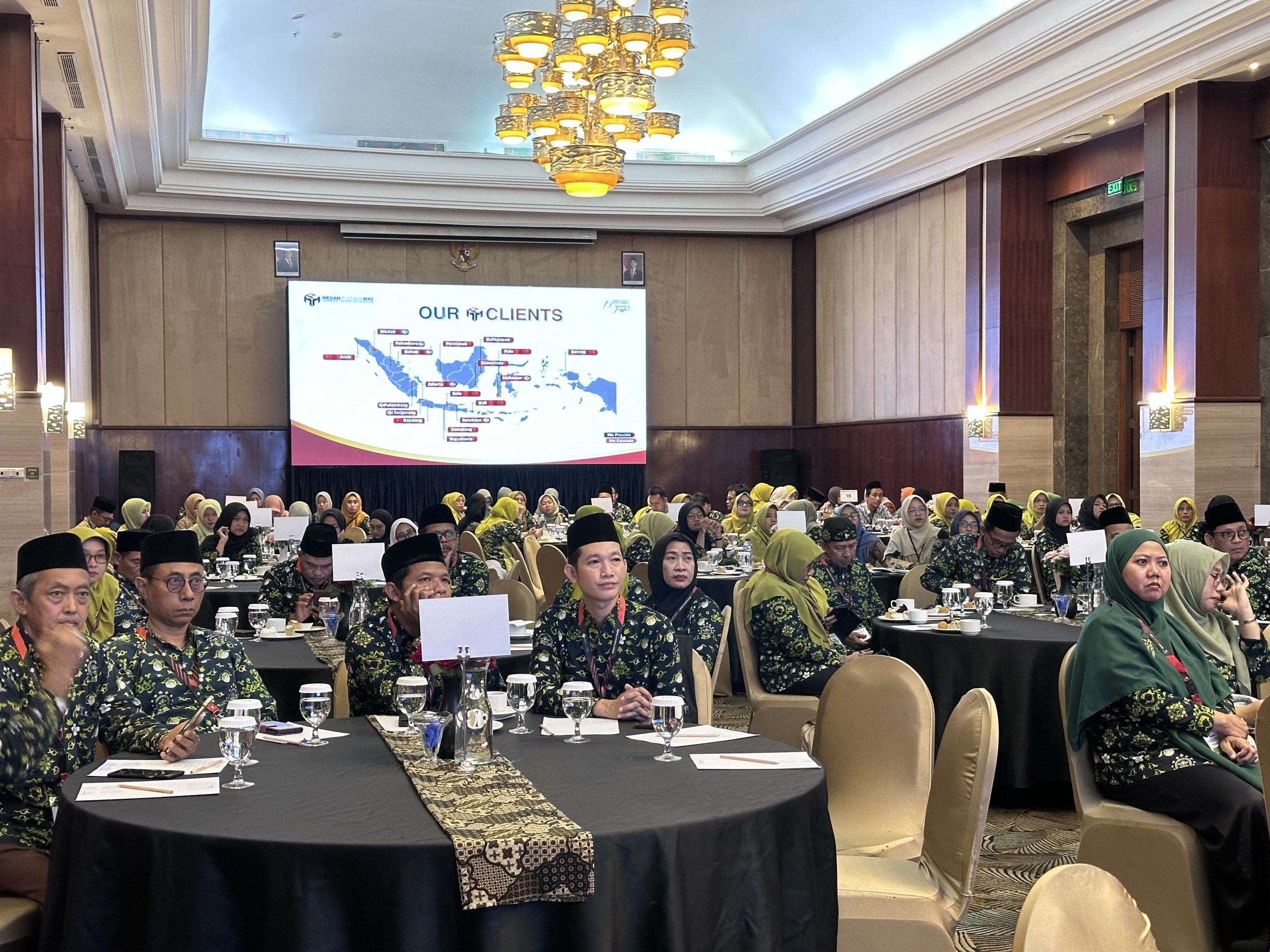 100 Guru dan Pimpinan Sekolah Ma’arif Jateng Lebih, Ikuti Forum Penguatan Pembelajaran Bahasa Inggris Berstandar Internasional